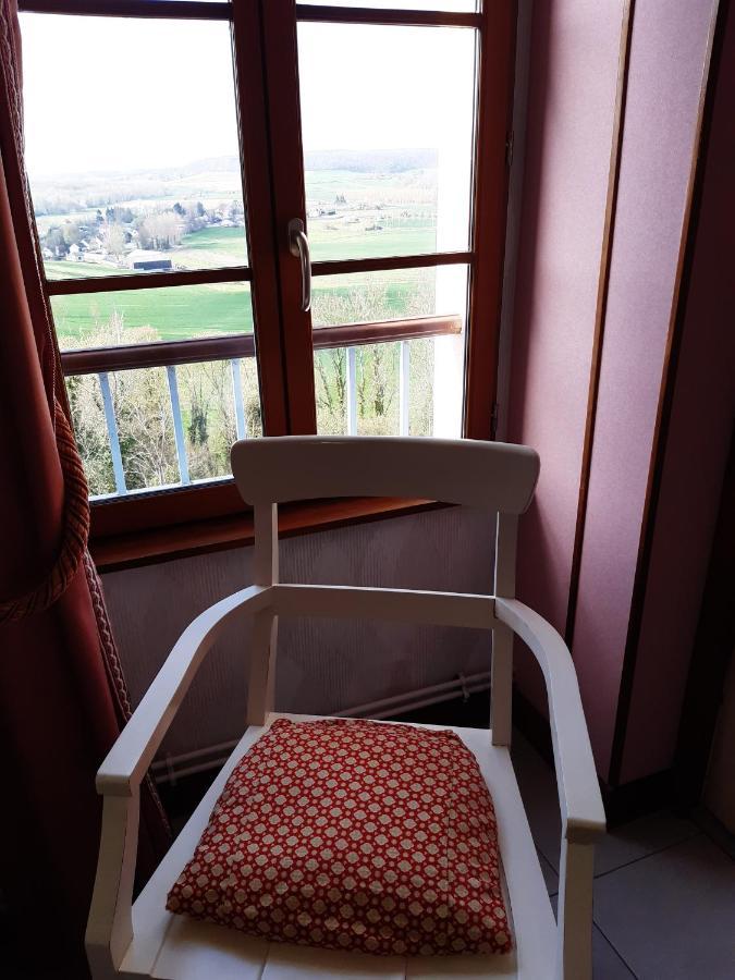 Chambres D'Hotes Sur La Courtine De Coucy מראה חיצוני תמונה